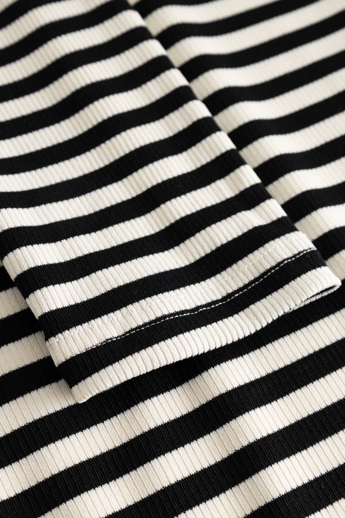 Luana Top Ivory Black Stripe