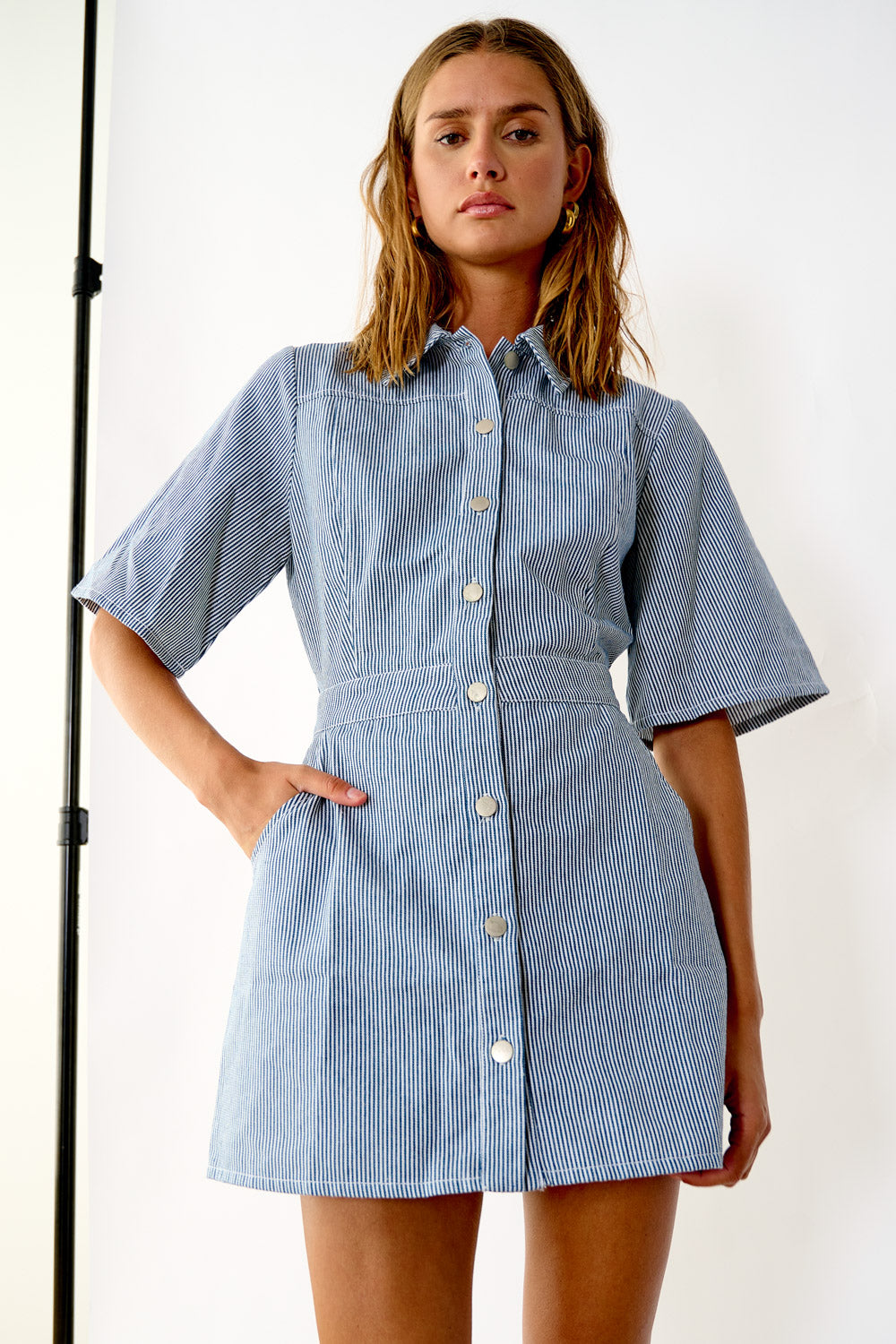 Noellas Benita Dress Light Blue. Køb Kjoler hos www.noellafashion.dk
model_183_S