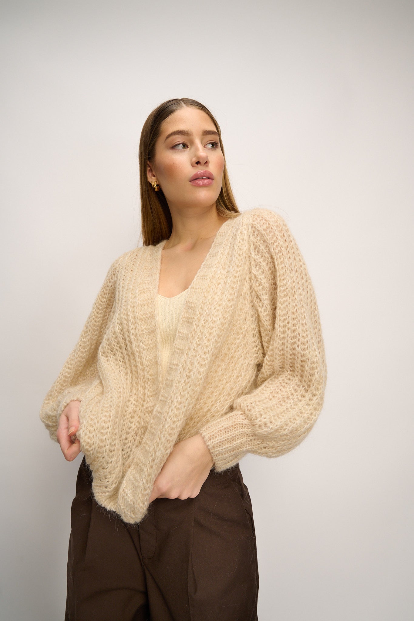 Noellas Joseph Knit Cardigan Beige. Køb Cardigans hos www.noellafashion.dk