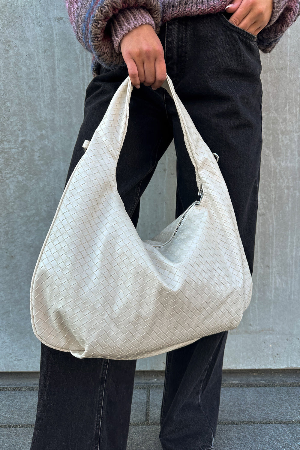 Noellas Peony Hobo Bag Beige. Køb Tasker hos www.noellafashion.dk